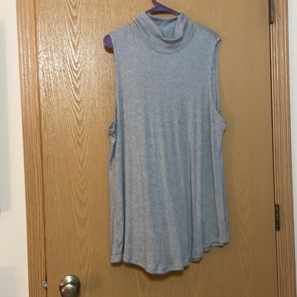 Croft & Barrow Gray Sleeveless Turtleneck